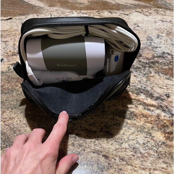 BROOKSTONE TRAVEL DRYER/IRON in CASE - Picture 5 of 10